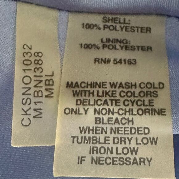 Calvin Klein blue and white patterned flowy skirt.  Size 10 - Picture 6 of 7